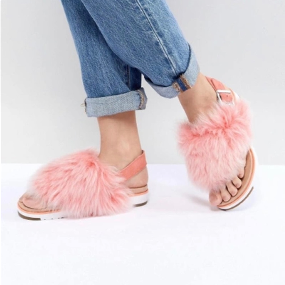 UGG W Holly Sandal in Pink